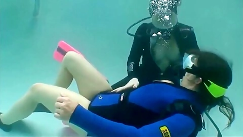 Scuba Lesbian Peril