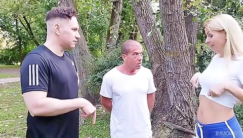 Horny Milf Lynna Nilsson Seduces Thick Prick Personal Trainer