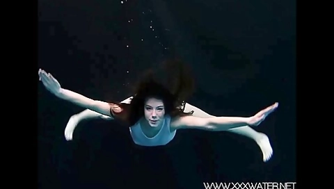 Gambling Loves Underwater teen 18+ Clip