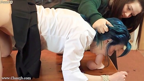 Spoiled Amateur teen 18+ Lesdom Porn Video